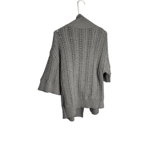 Gray Open Front Knit Cardigan With 3/4 Sleeves & Cable Detail - Picture 4 of 5